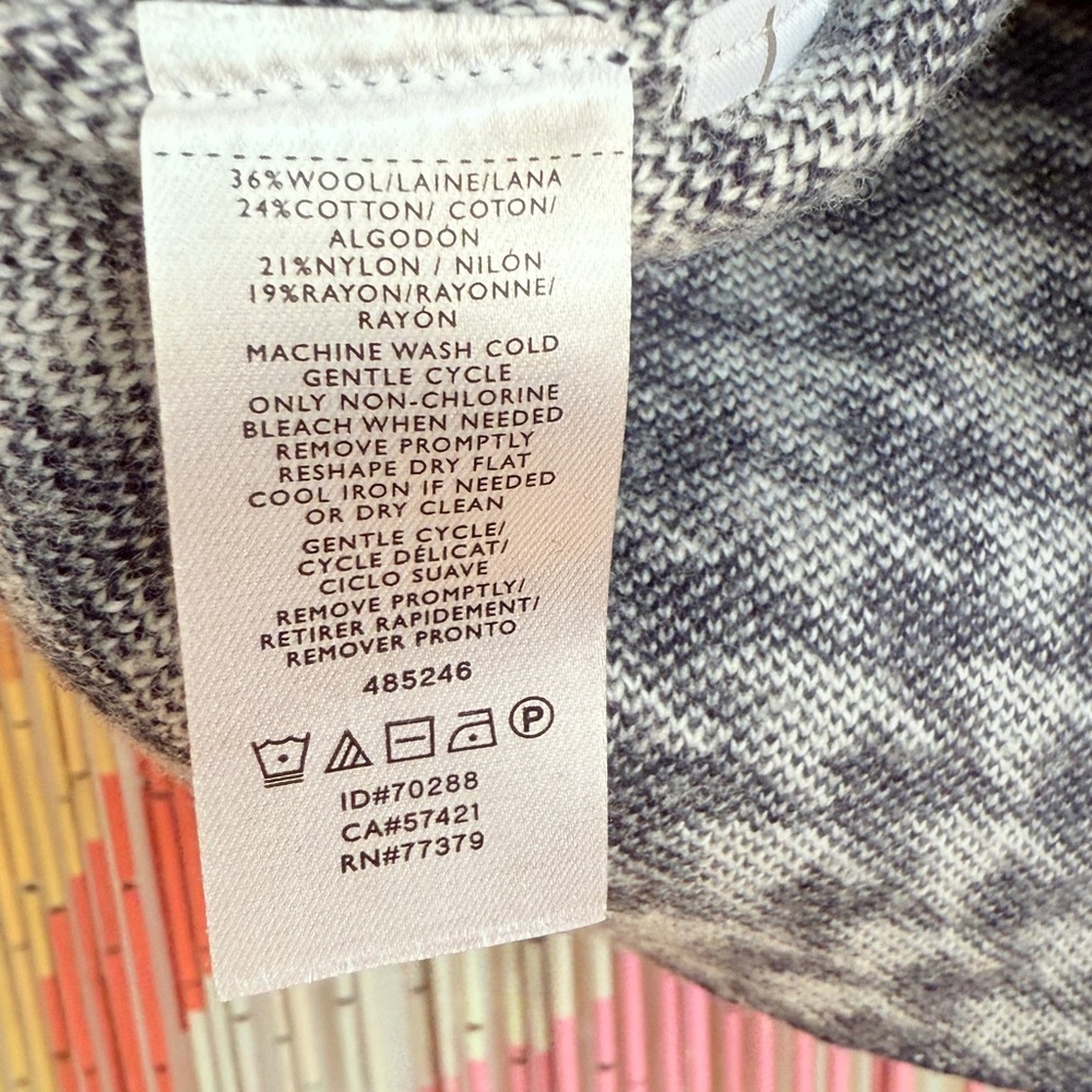 Ann Taylor Houndstooth Patterned Wool Blend Sweat… - image 4